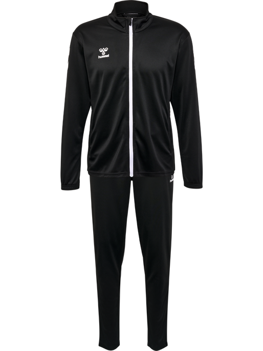 Traje con el logo de Hummel