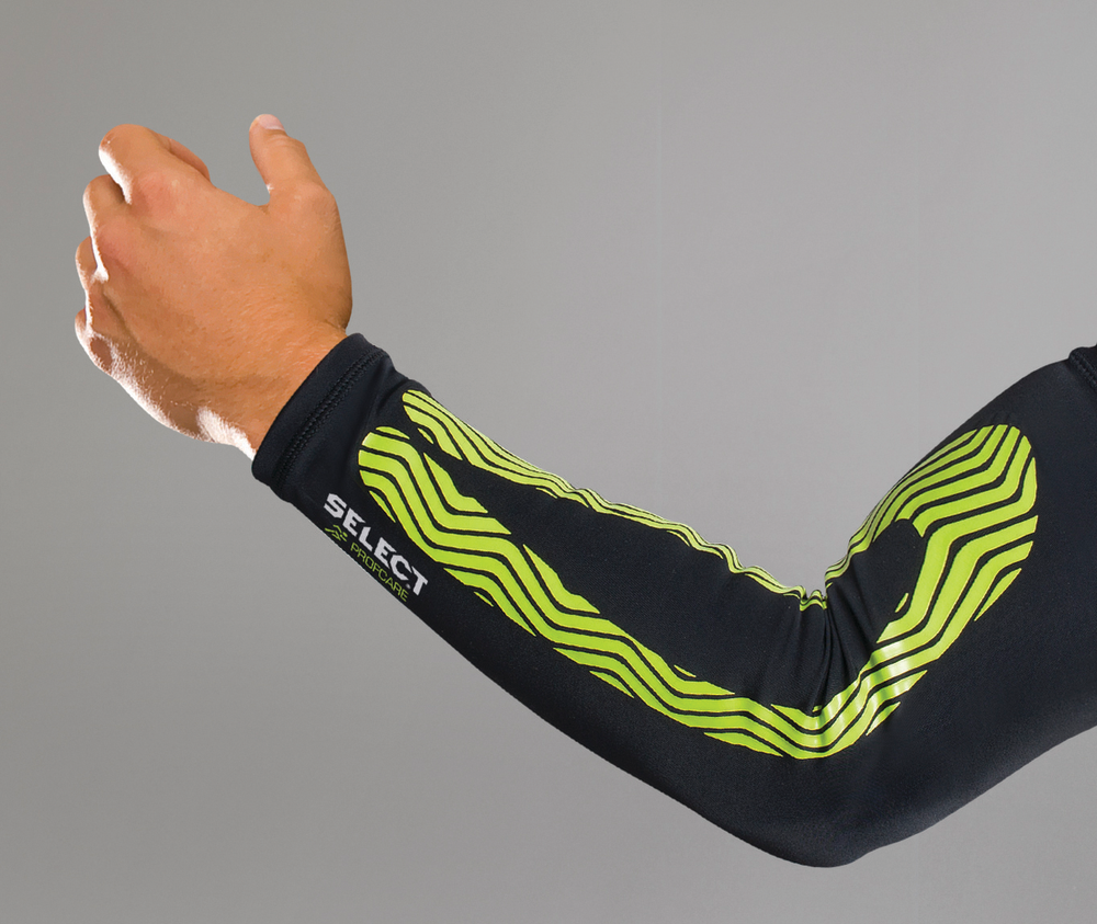 Goalkeeper arm sleeves store