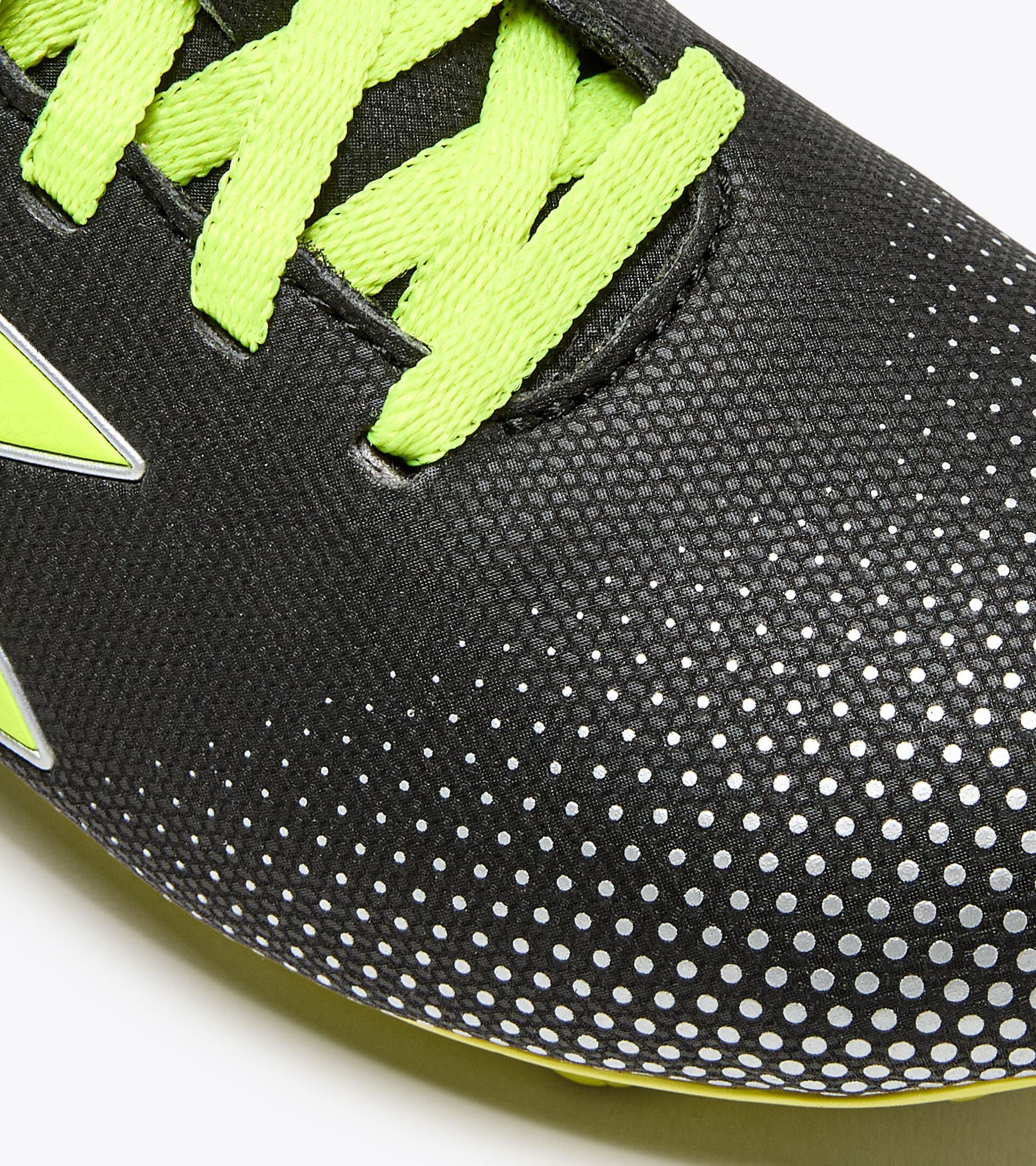 Botas de fútbol Diadora Pichichi 7 MD JR (negro/amarillo fl dd/plateado dd)