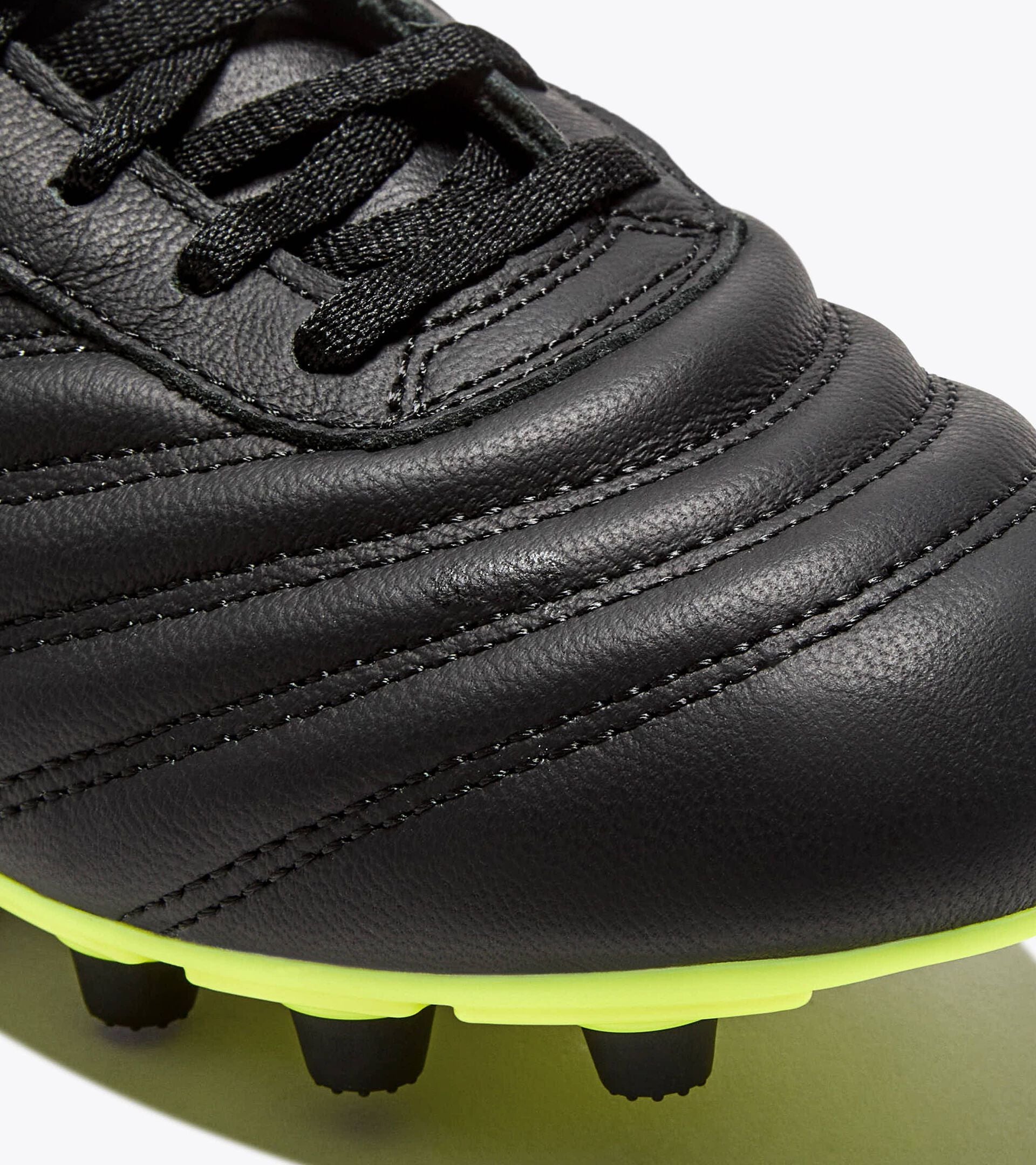 Diadora Icon LT T MDPU Soccer Cleats (black/fluorescent yellow)