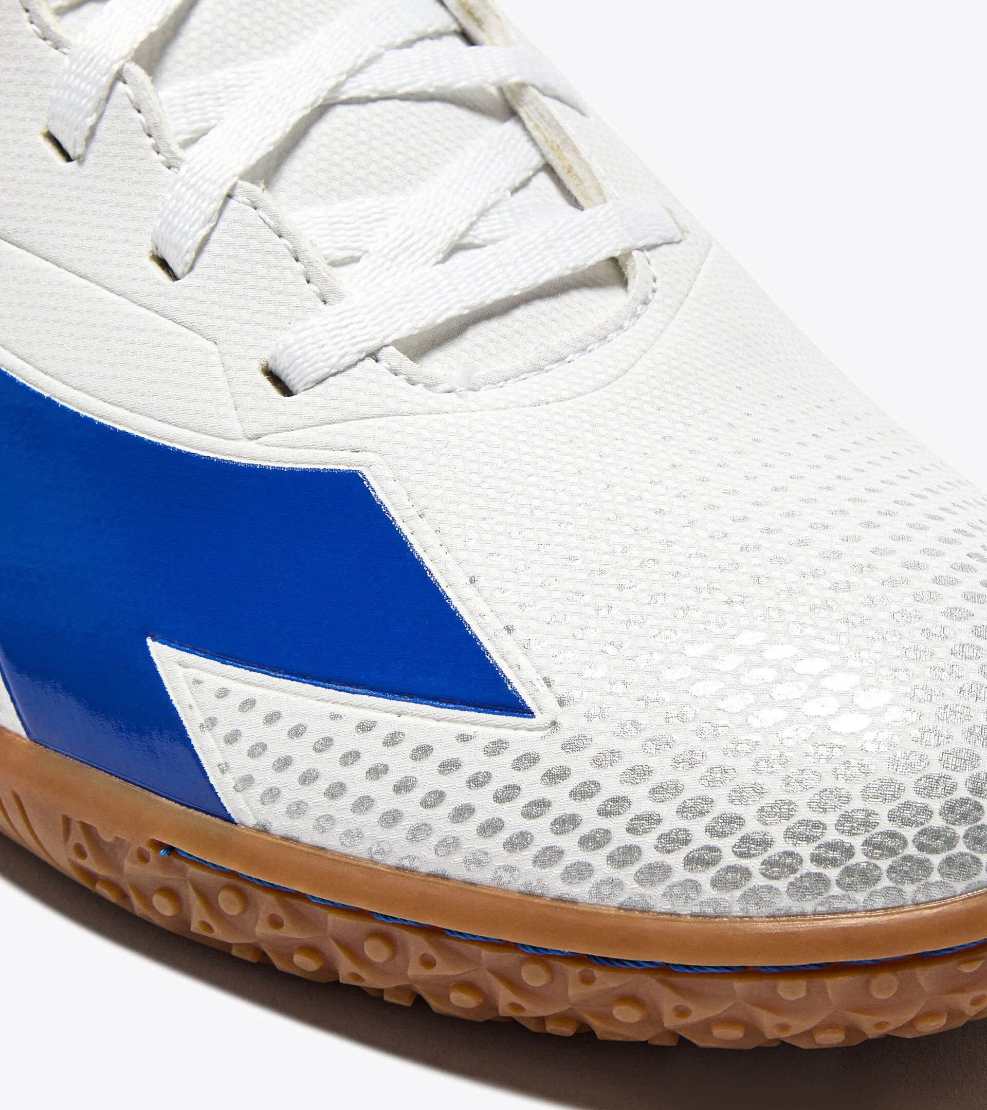 Diadora Pichichi 8 IDR Soccer Shoes (white/royal) Diadora Pichichi 8 IDR Soccer Shoes (white/royal)
