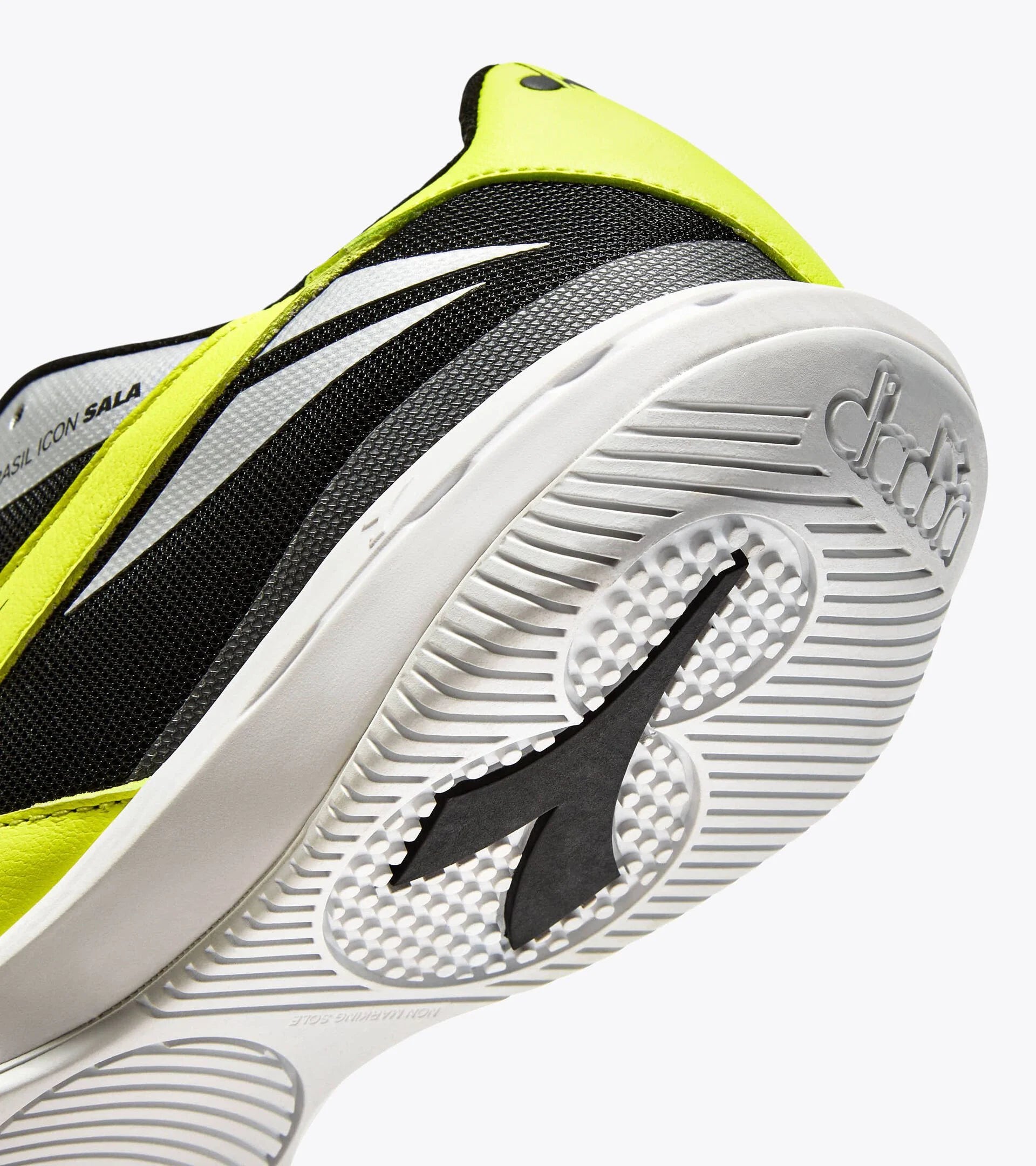 Zapatillas de fútbol Diadora Brasil Icon Sala ID (amarillo fluorescente DD/negro)