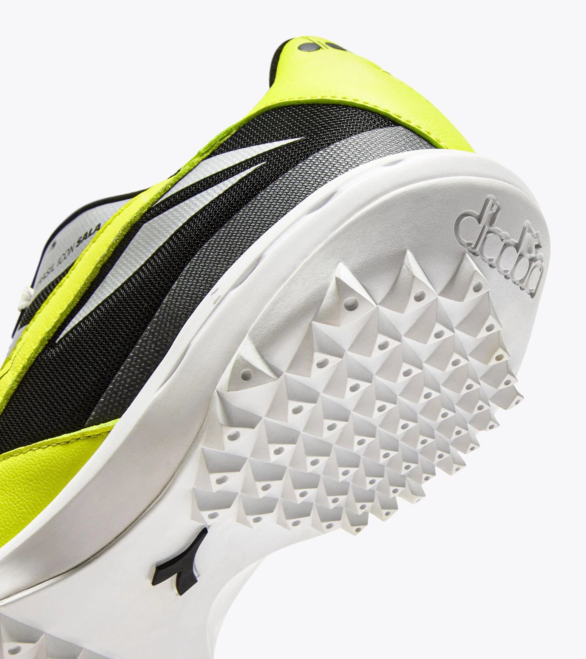 Zapatillas de fútbol Diadora Brasil Icon Sala TF (amarillo fluorescente DD/negro)