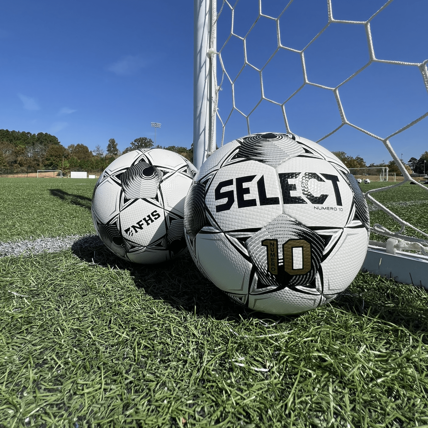 Paquete de 12 balones de fútbol Select Numero 10 NFHS v25 (incluye bolsa para balones).