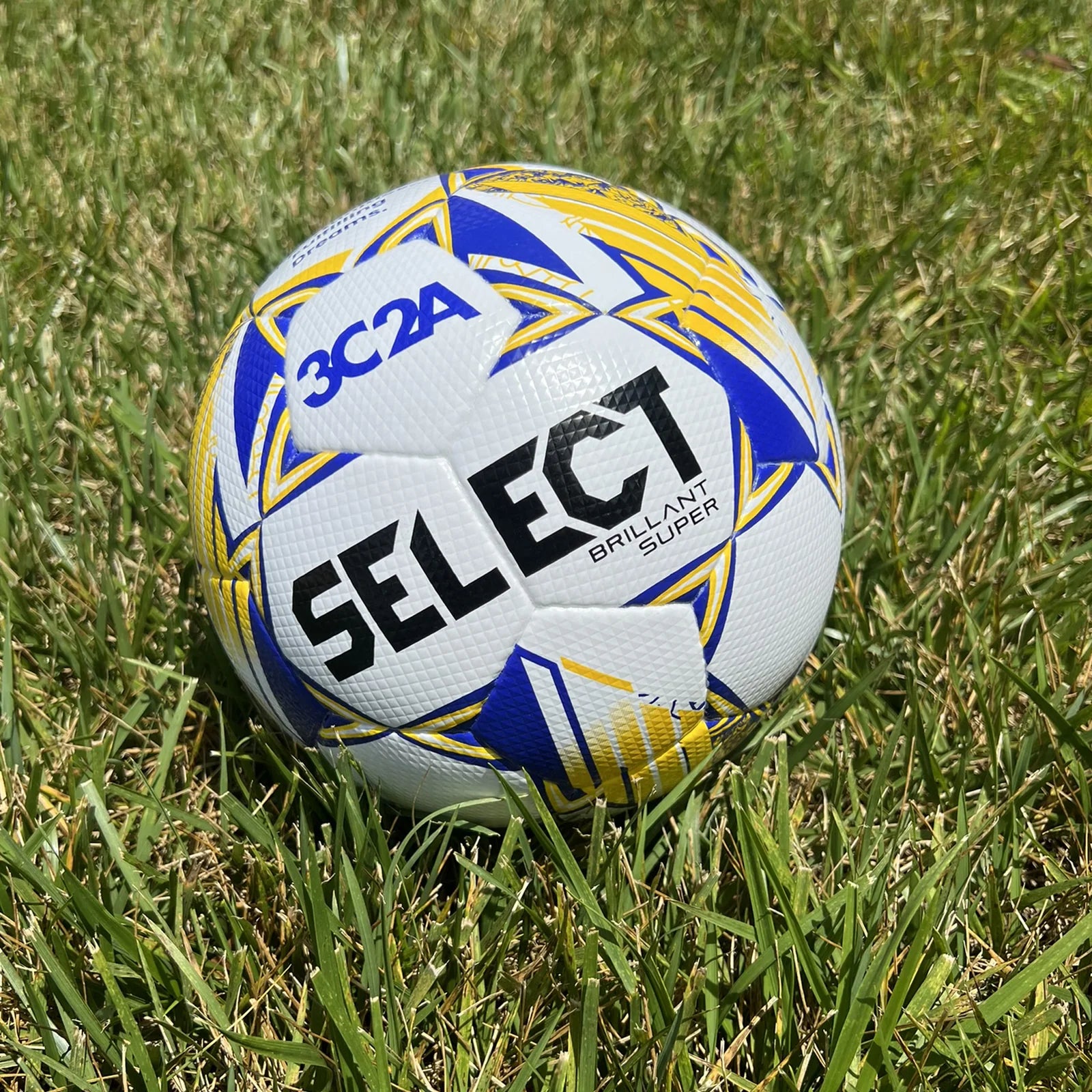 Balón de fútbol CCCAA Brilliant Super v24 (paquete de 15)