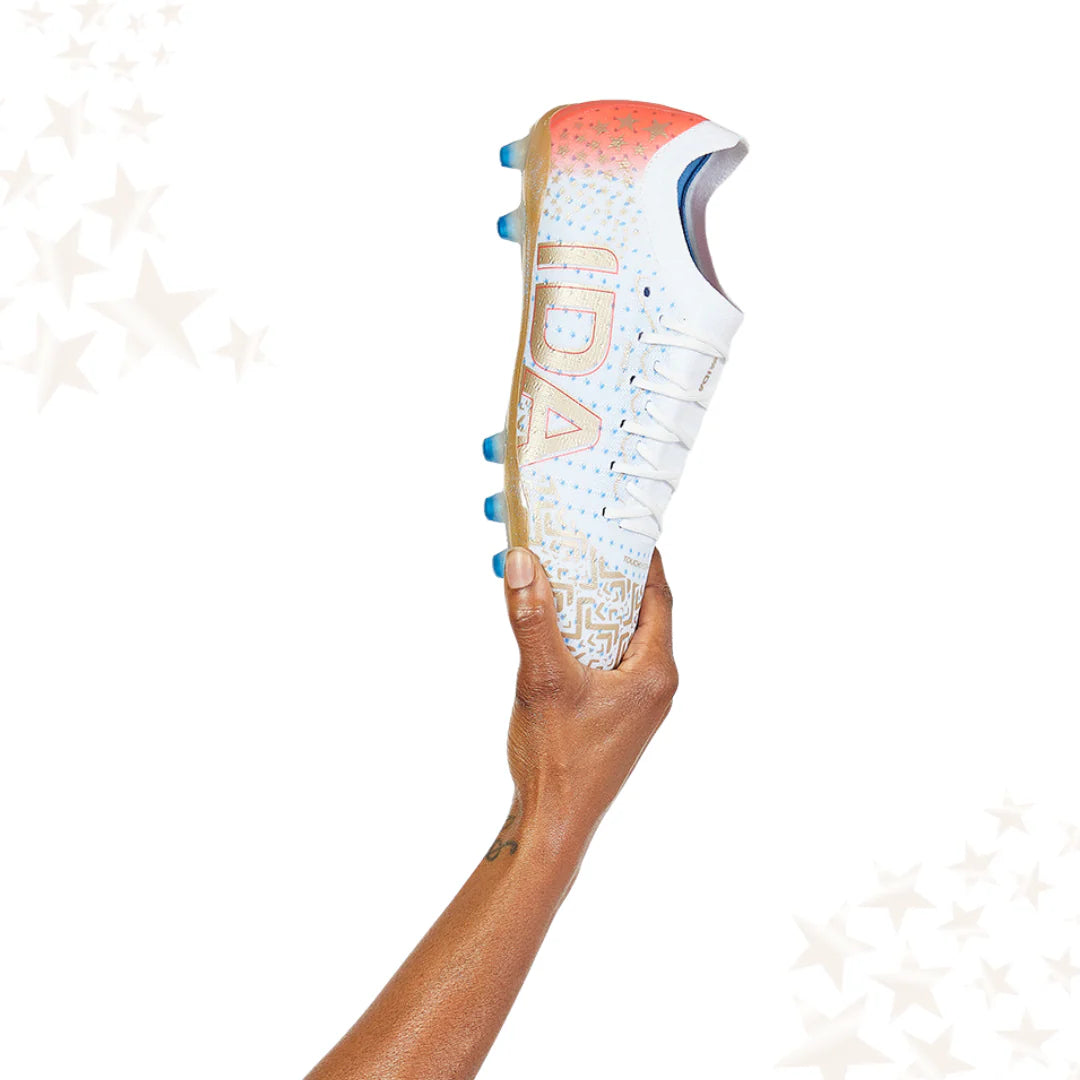 Pack IDA Edición Limitada 99er: Botas de fútbol ligeras Rise Elite para mujer FG/AG con calcetín