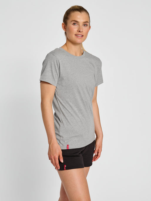 hummel Red Heavy SS T-Shirt (women's)