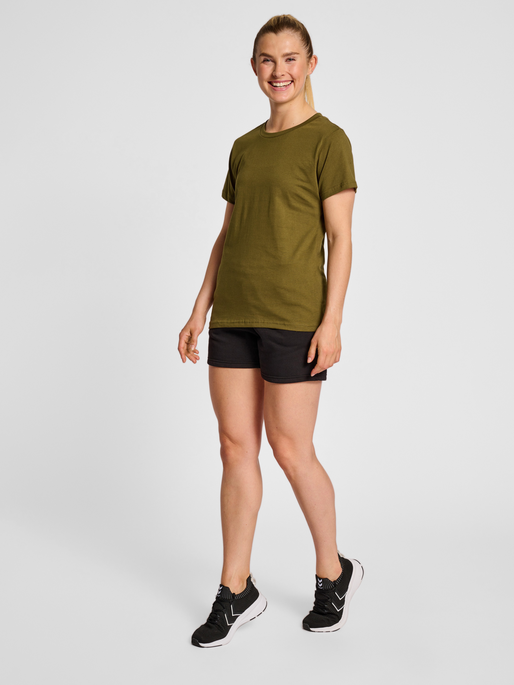 hummel Red Heavy SS T-Shirt (women's)