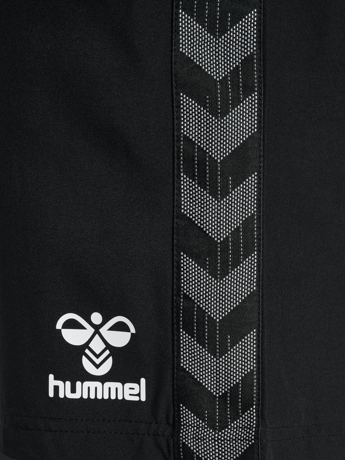 hummel Authentic 24 Woven Short-Soccer Command