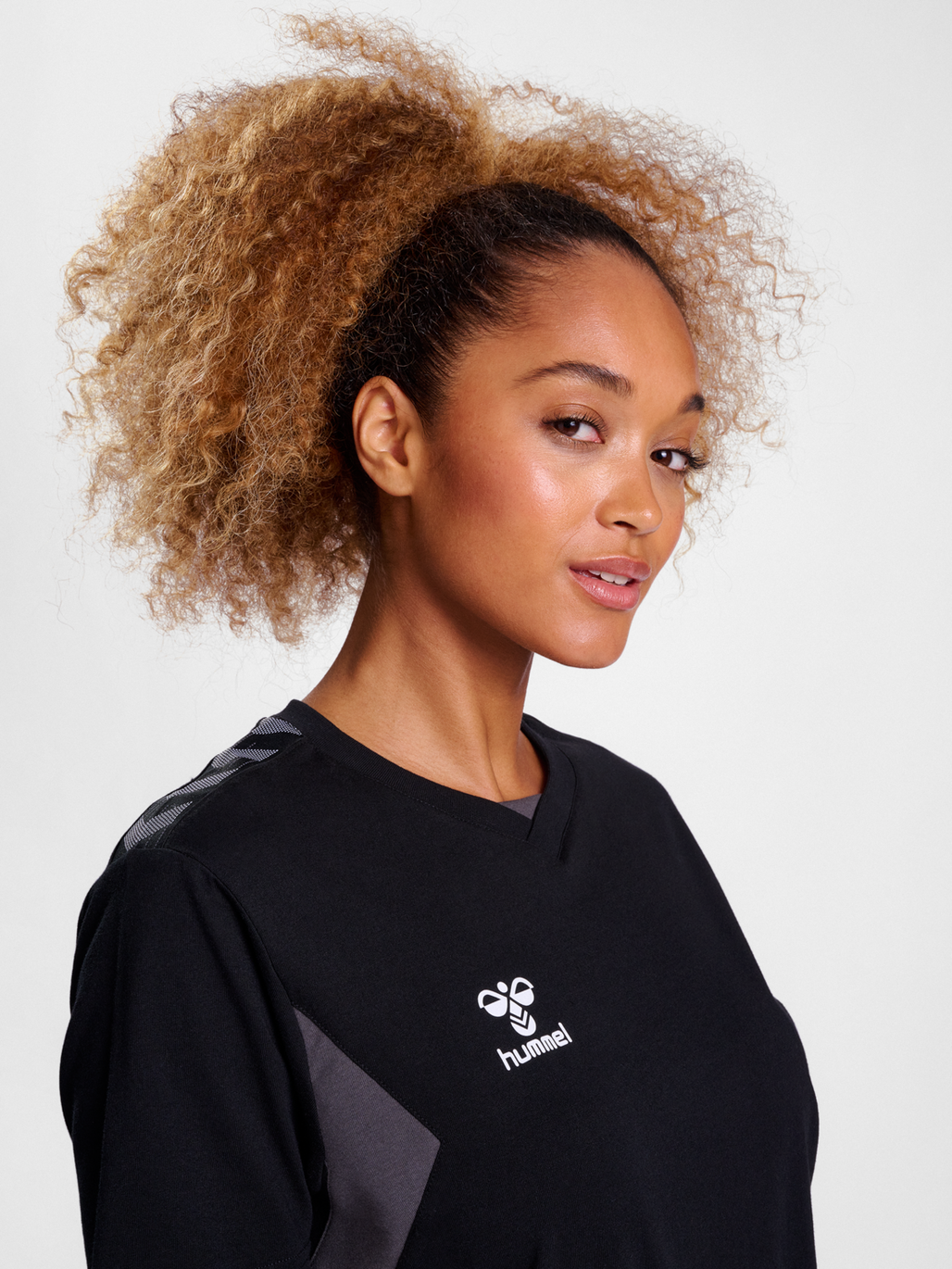 Camiseta hummel Authentic 24 CO SS (para mujer)