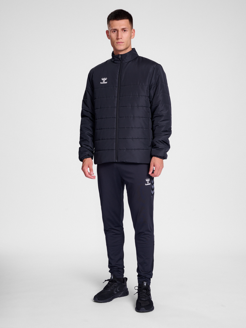 Chaqueta corta Hummel Essential 24