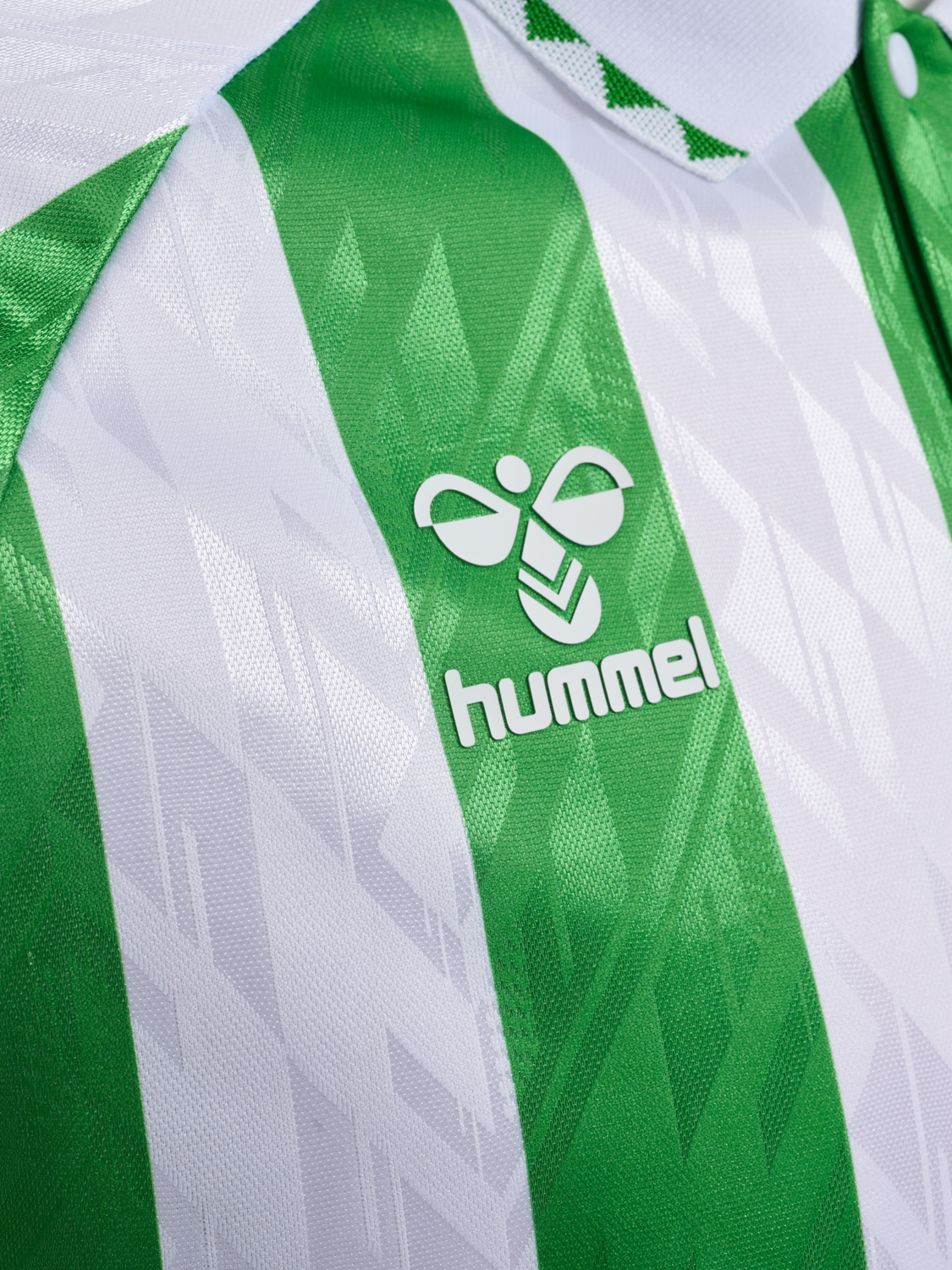 hummel Camiseta 24/25 Real Betis Balompié Primera Equipación