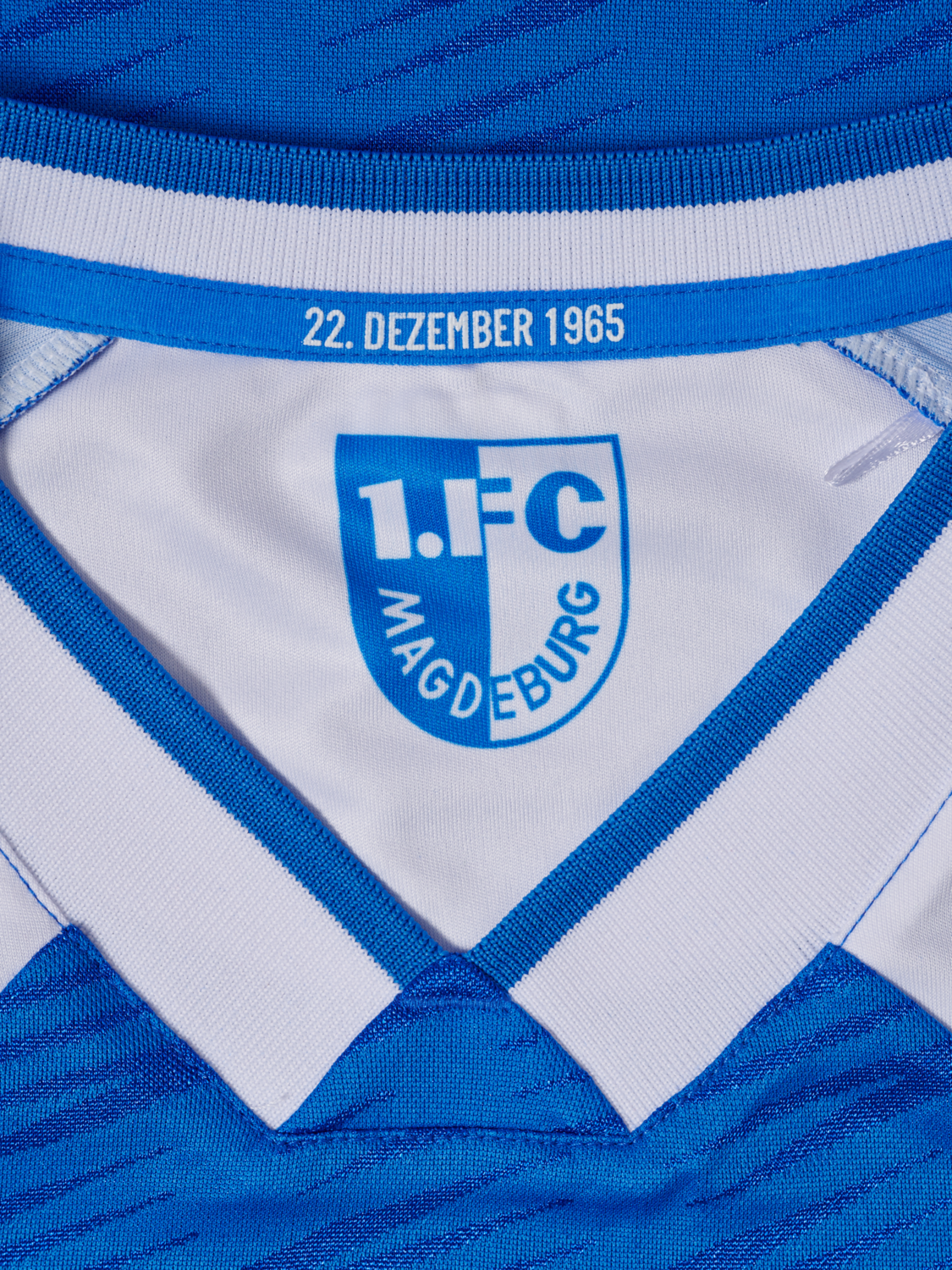hummel 25/26 1.FC Magdeburg camiseta de fútbol local