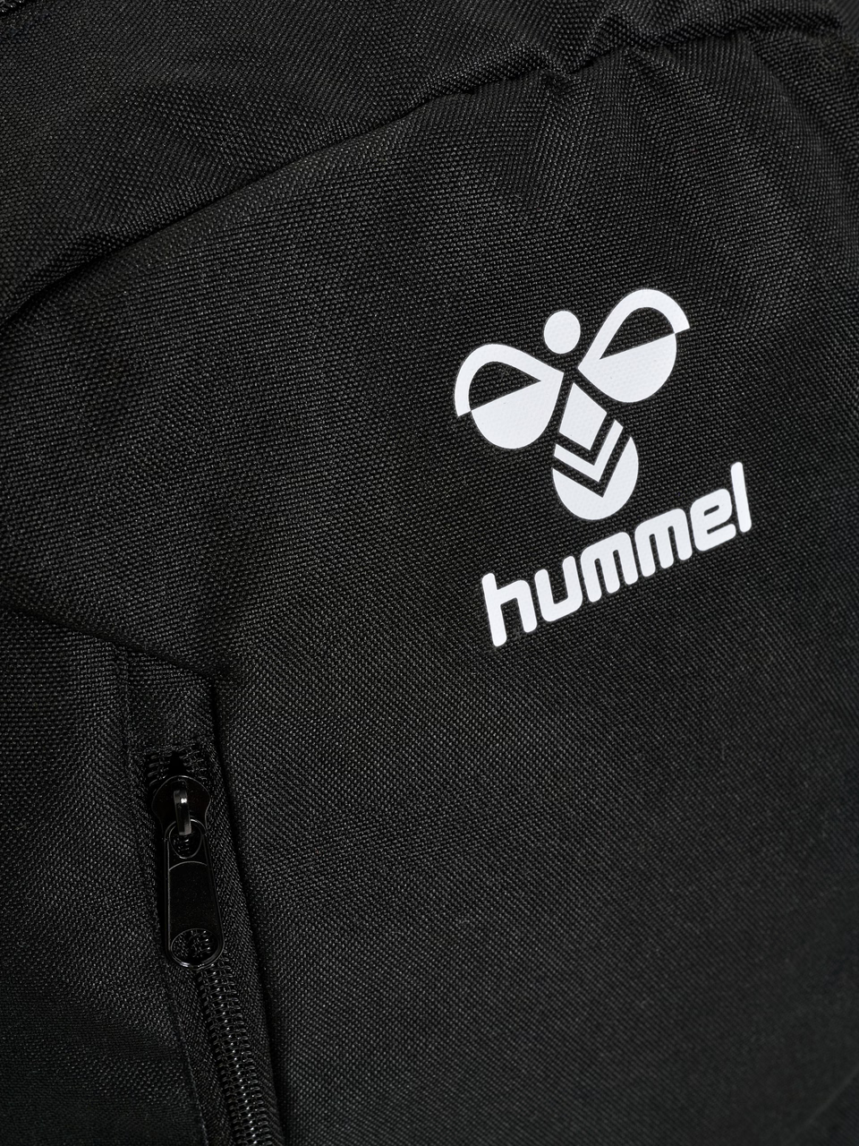 Mochila Hummel Core 2.0 