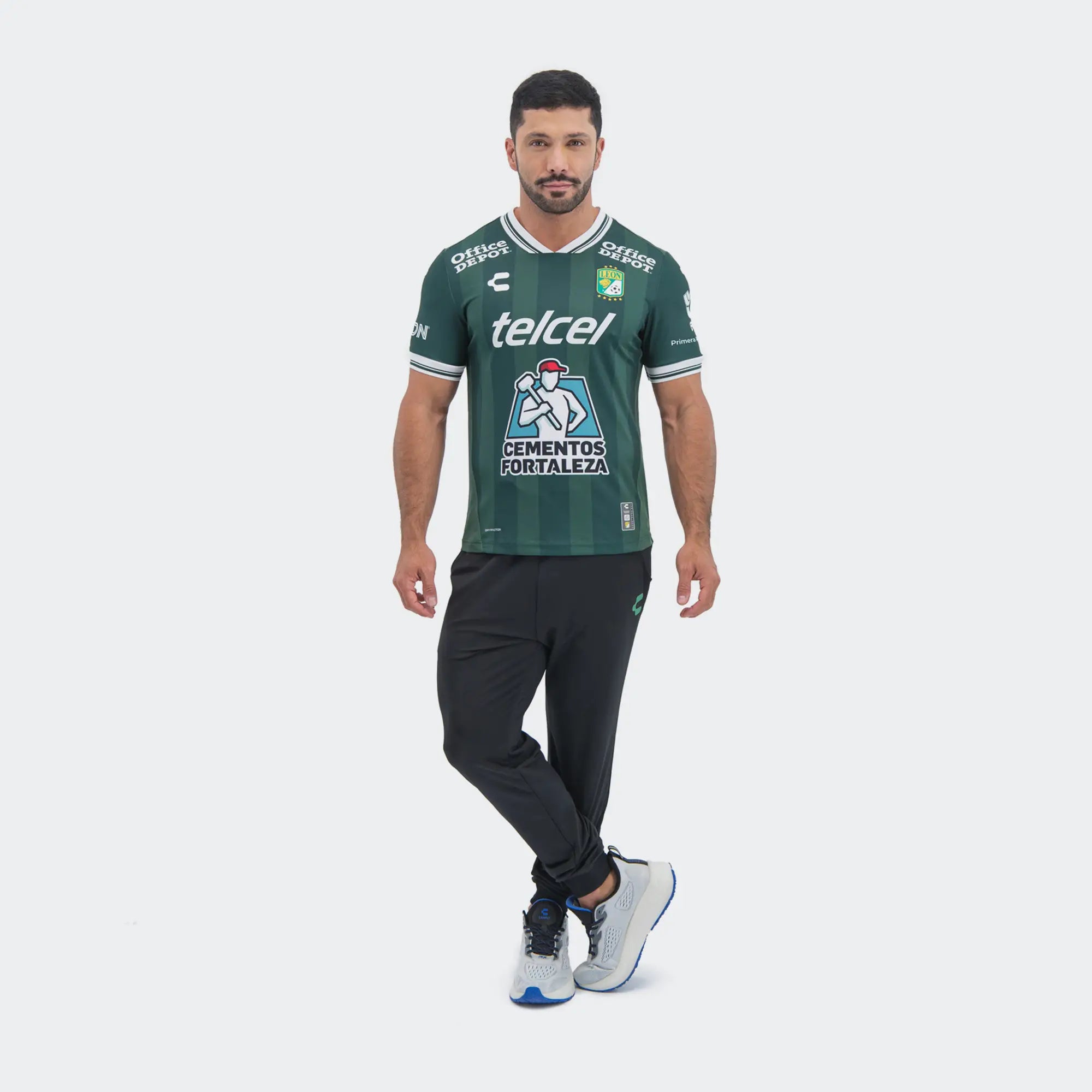 Camiseta local del Charly Leon FC 25/26 