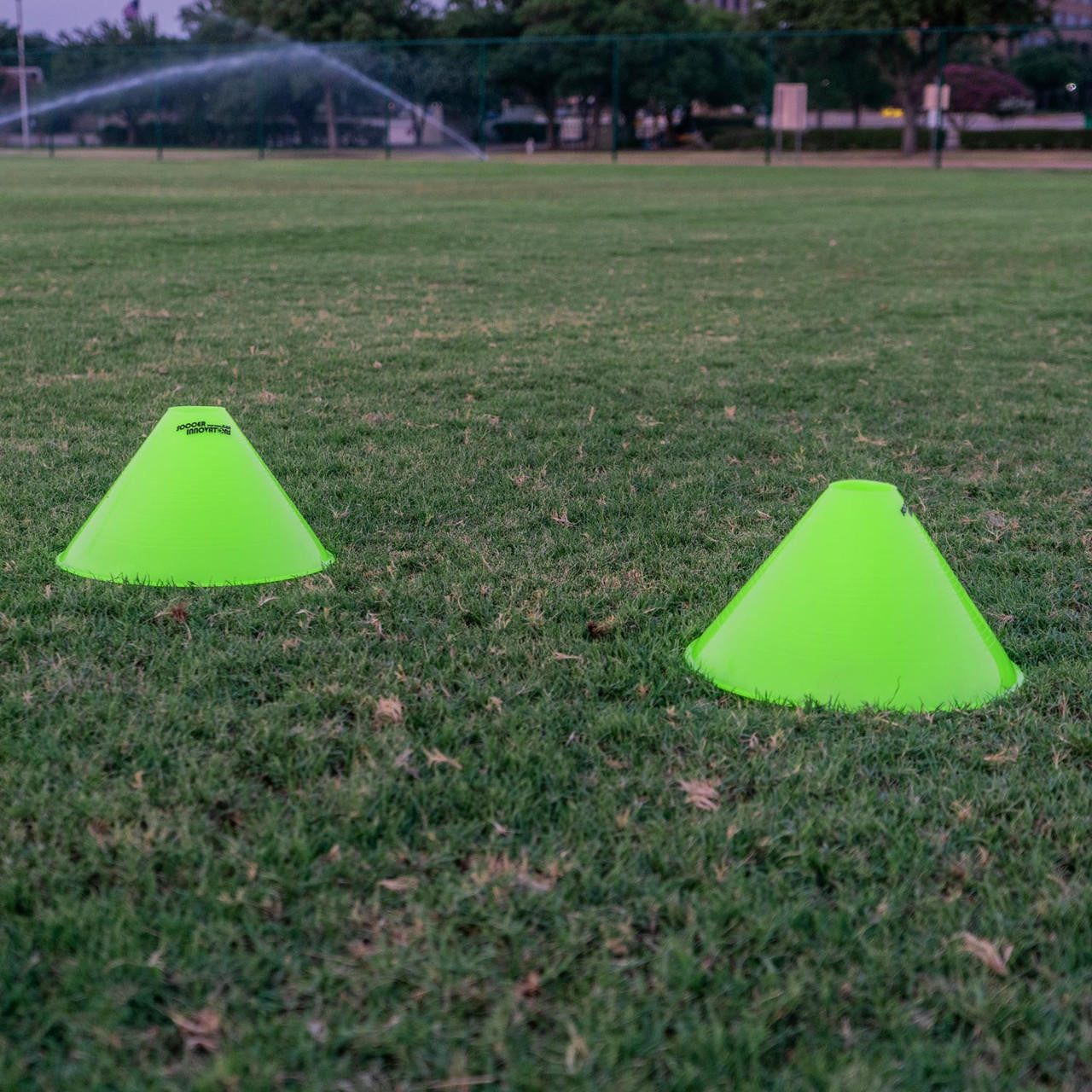 Juego de conos de 10 pulgadas de alto de Soccer Innovations