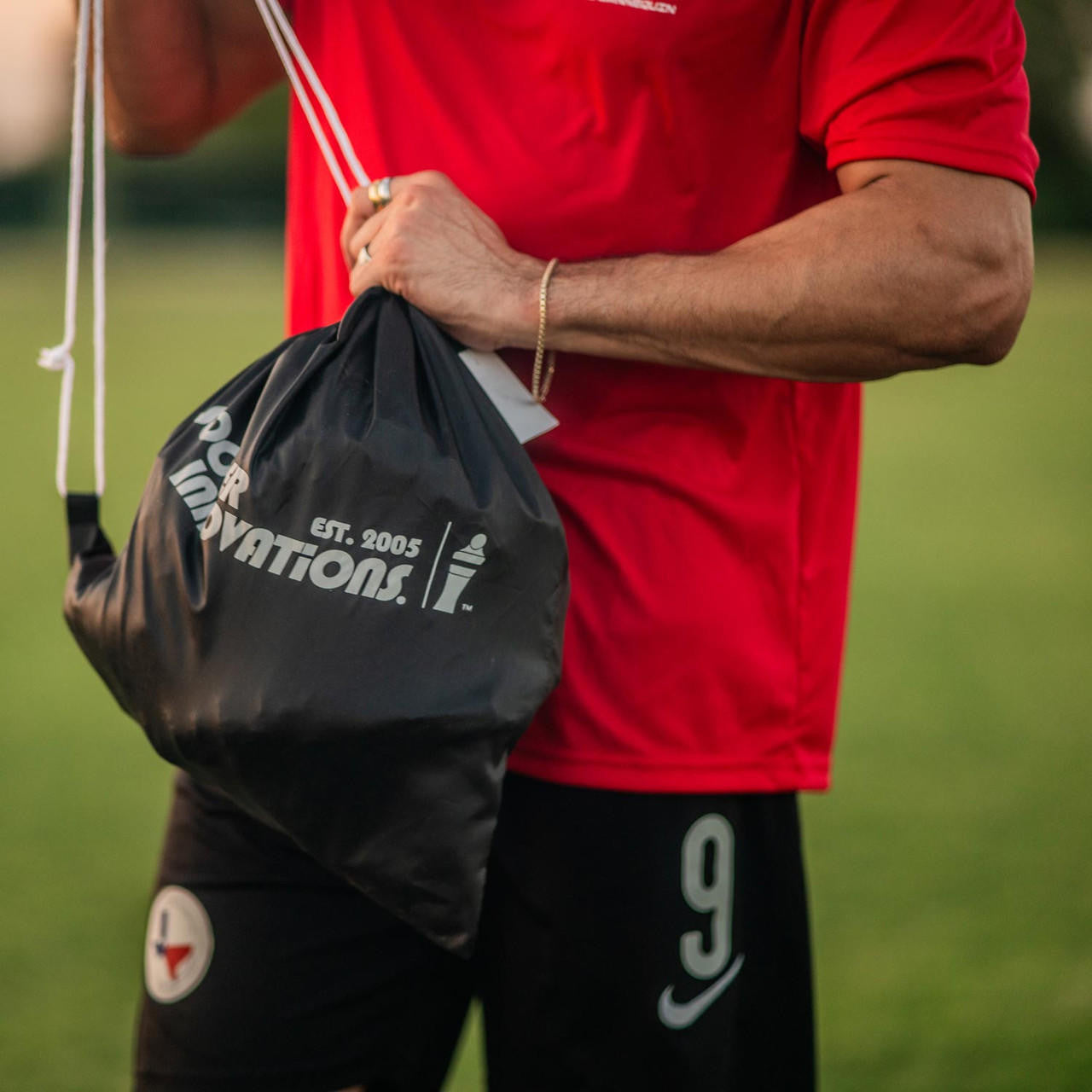 Entrenamiento de velocidad con resistencia individual mediante bungee de Soccer Innovations