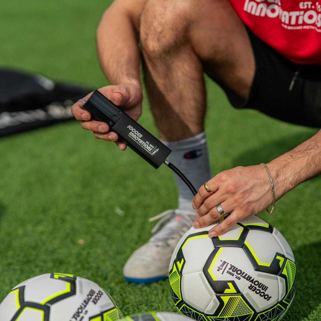 Bomba eléctrica recargable para balones de fútbol de Soccer Innovations