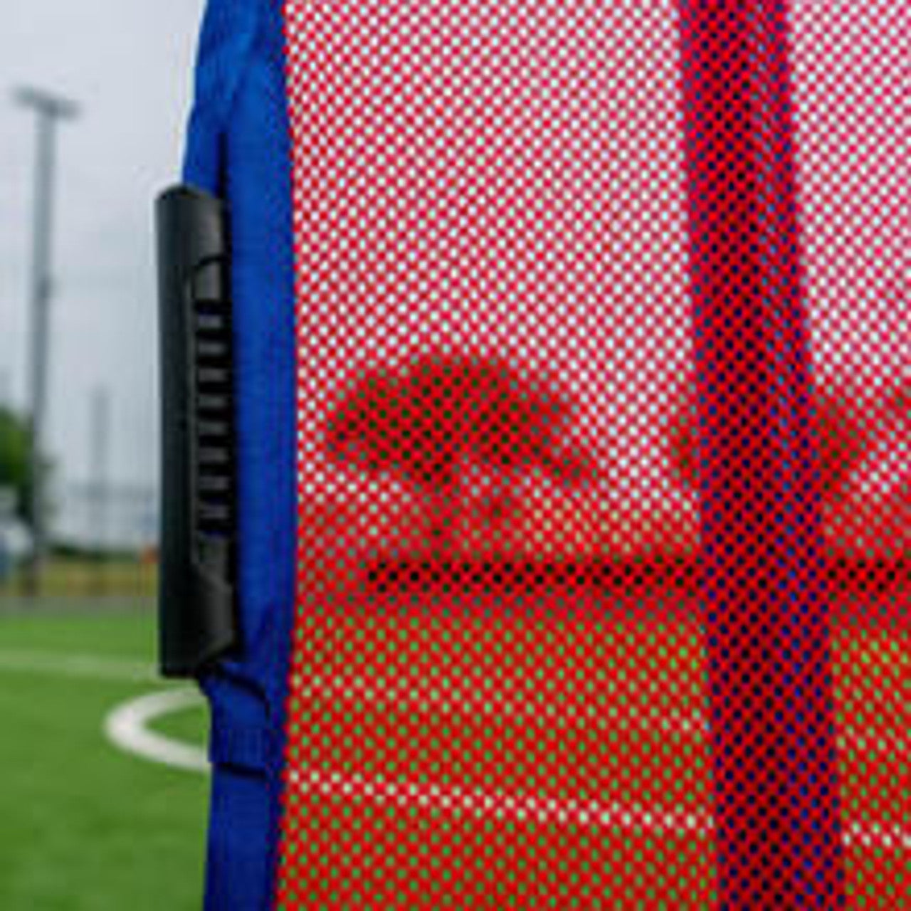 Maniquí de césped artificial para pared de fútbol de Soccer Innovations