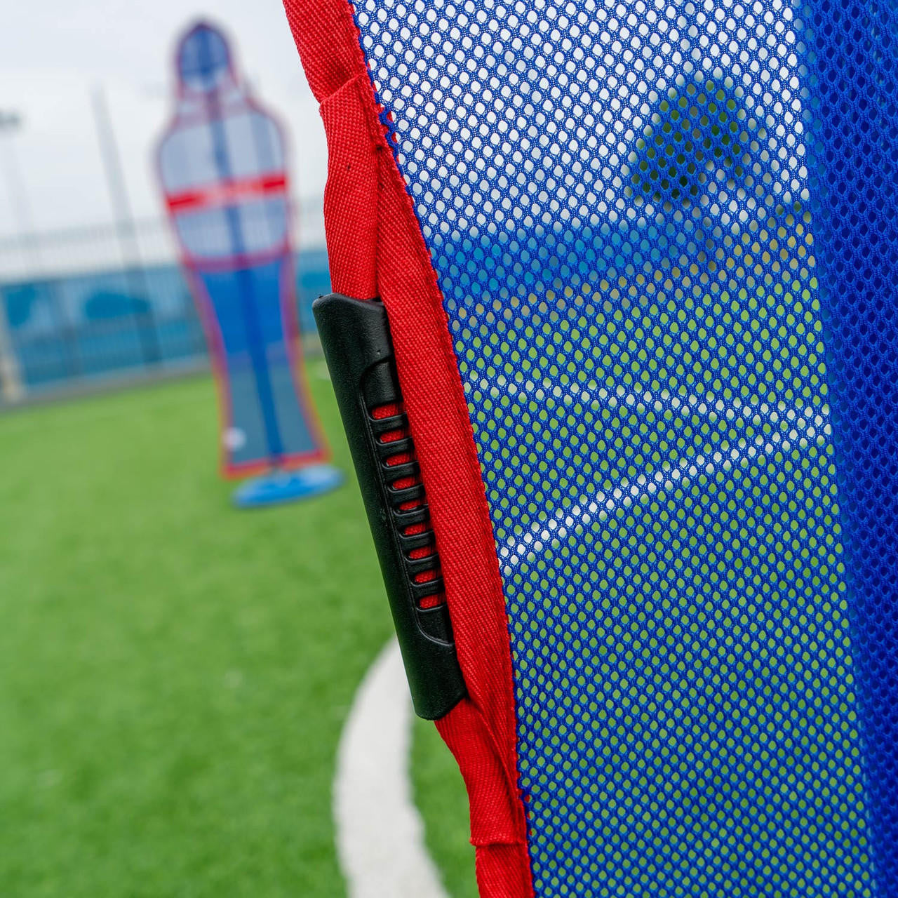 Maniquí de césped artificial para pared de fútbol de Soccer Innovations