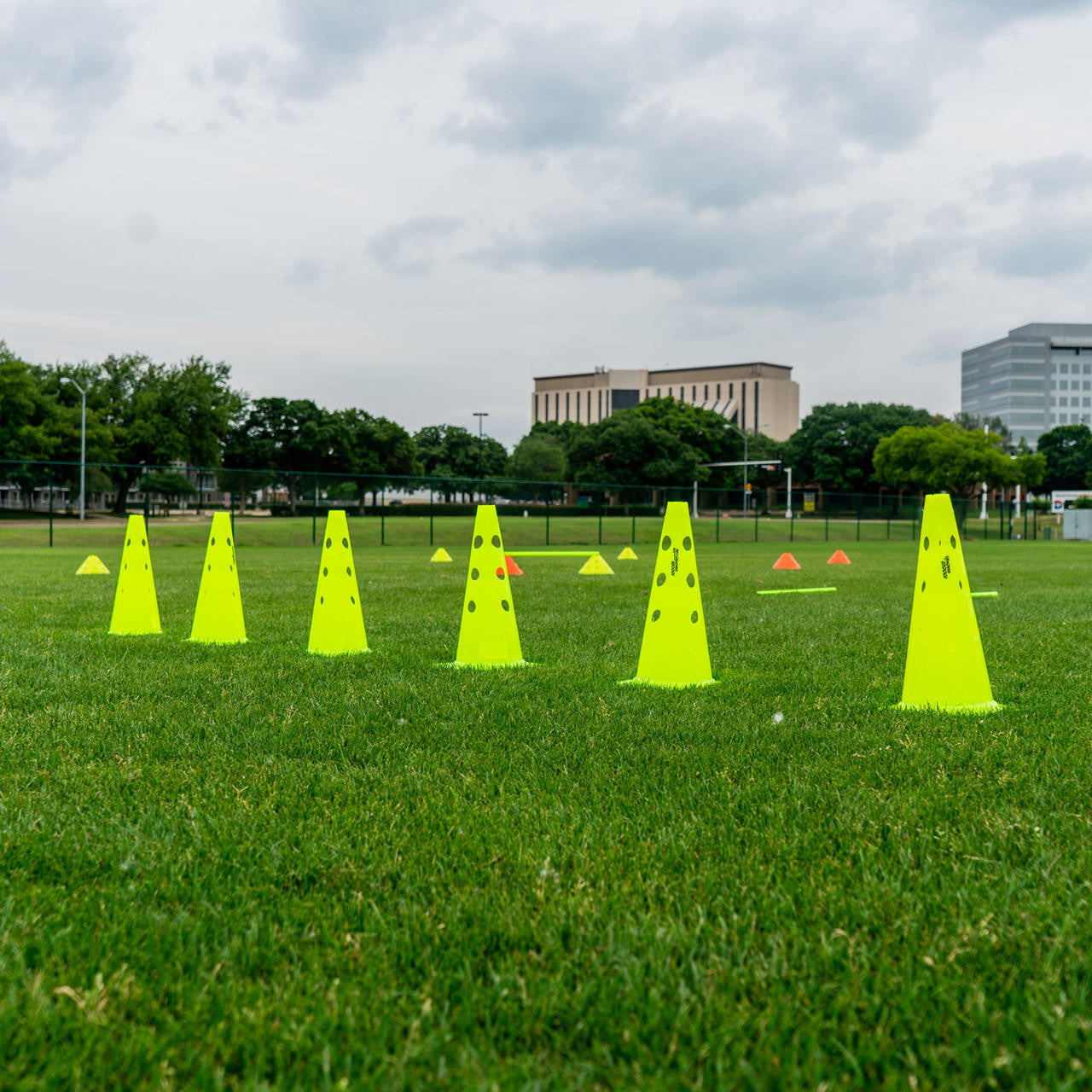 Cono de calle de 16 pulgadas de Soccer Innovations