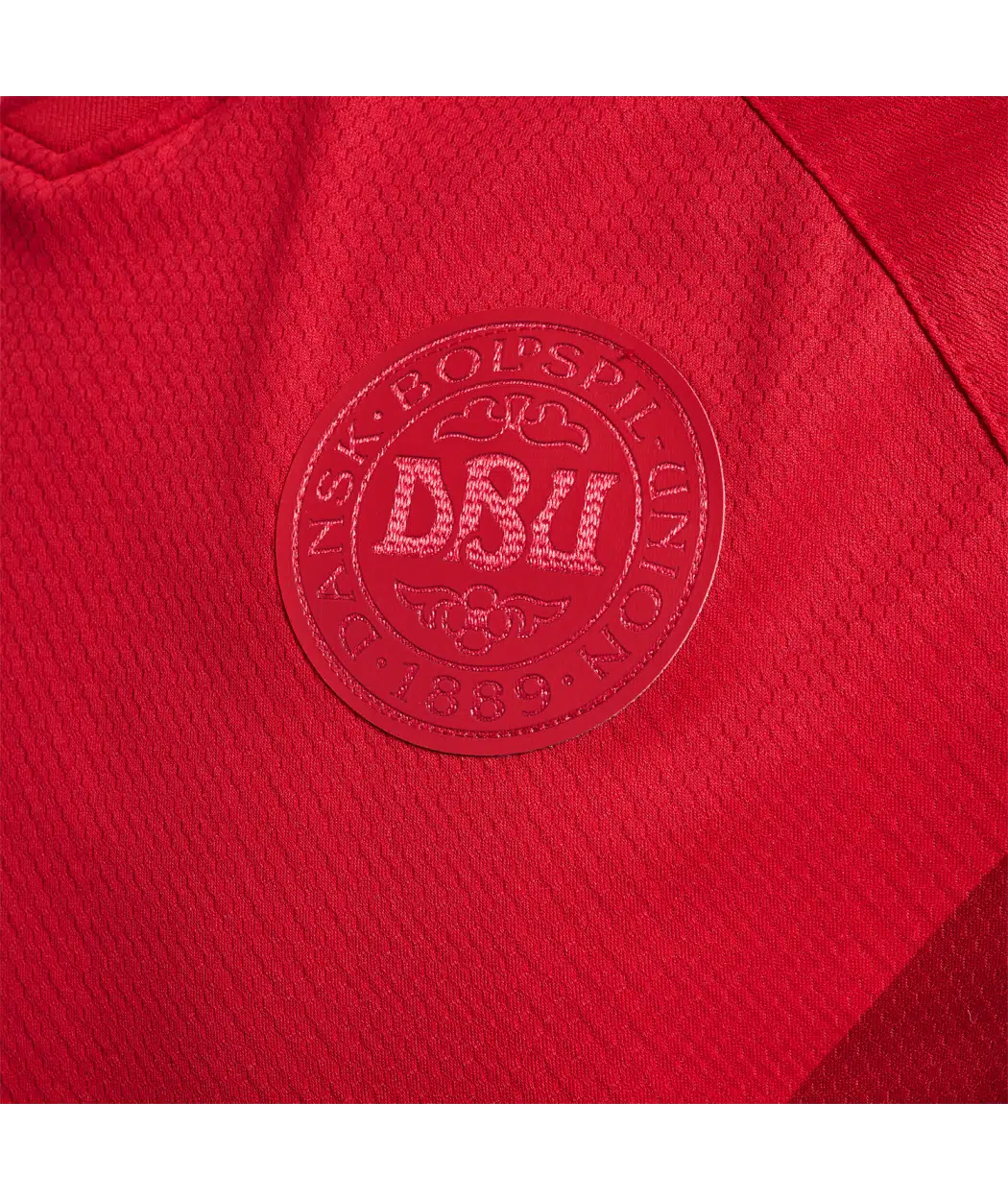2022 hummel Denmark World Cup Replica Home L/S Jersey (adult)-Soccer Command